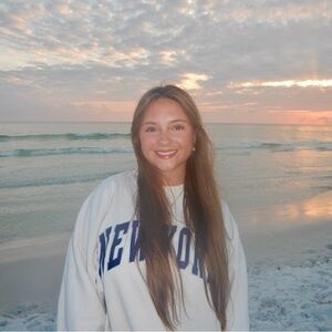 Meet your Posher, Abigail